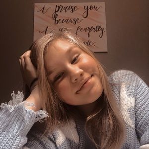 Meet your Posher, Emma jo